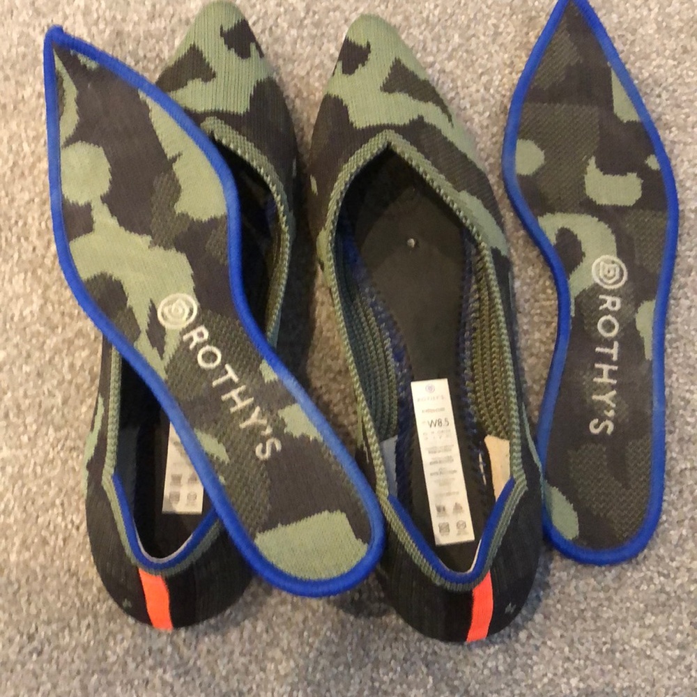 Like new only worn 2x and never washed